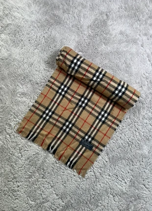 Écharpe Burberry London - longeur 126 cm, brand: Burberry, condition: Very good, €34.99, €37.44 includes Buyer Protection