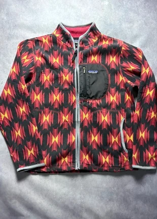 Polaire Patagonia rouge à motifs vintage taille L, marque: Patagonia, état: Très bon état, taille: L, 37,90 €, 40,50 € Protection acheteurs (Pro) incluse