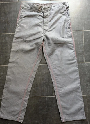 The vintage 1990's work pant, merk: Work, staat: Heel goed, maat: W34 | FR 44, € 15,00, € 16,45 inclusief Kopersbescherming Pro