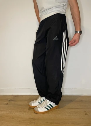 Parachute TrackPant Exclusive Adidas Noir | M, brand: adidas, condition: Very good, size: M, €30.00, €32.20 includes Buyer Protection