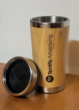 🌿 Thermos Spotify in acciaio inox e bamboo – nuovo, isolante e super stylish, marke: Spotify, zustand: Neu, mit Etikett, 10,00 €, 11,20 € inklusive Vinted-Käuferschutz