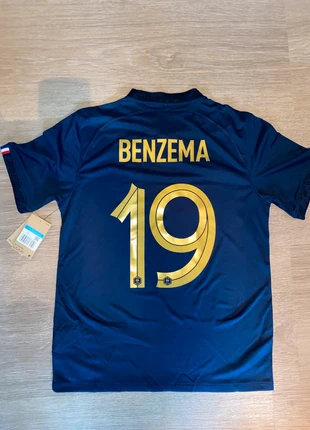 Magnifique maillot authentique Nike équipe de France domicile 2022 Benzema, marque: adidas, état: Neuf avec étiquette, taille: M, 50,00 €, 53,20 € Protection acheteurs incluse