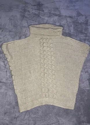Col roulé poncho tricoté – beige sable taille L, merk: Best Connections, staat: Heel goed, maat: L / 40 / 12, € 10,00, € 11,20 inclusief Kopersbescherming
