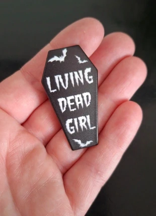 Pin's cercueil, marque: coffin, état: Neuf sans étiquette, 5,00 €, 5,95 € Protection acheteurs incluse