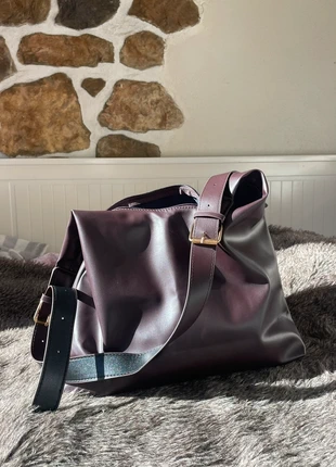 Sac cabas souple prune effet cuir vintage – anse ceinture réglable, merk: Vintage Dressing, staat: Nieuw zonder prijskaartje, € 14,90, € 16,35 inclusief Kopersbescherming