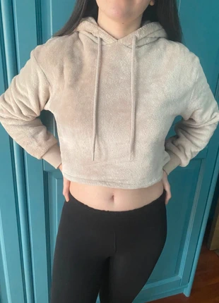 Felpa crop beige con cappuccio, marca: Bershka, estado: Muito bom, tamanho: S / 36 / 8, €4.50, €5.43 inclui Proteção do Comprador