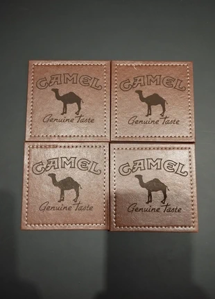 Dessous de verre en similicuir Camel, marque: Camel, état: Neuf sans étiquette, 8,00 €, 9,10 € Protection acheteurs (Pro) incluse