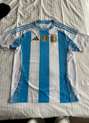 Maillot de foot Argentine, marke: pas de marque, zustand: Gut, größe: L, 5,00 €, 5,95 € inklusive Vinted-Käuferschutz