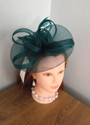 🤍Elegant Bottle-Green Fascinator 22cm, brand: Wedding, condition: New with tags, size: One size, £10.99, £12.24 includes Buyer Protection