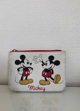 Pochette zippée Mickey Mouse, marque: Primark, état: Bon état, 4,50 €, 5,43 € Protection acheteurs incluse