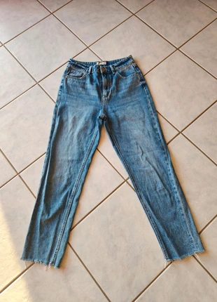 Jean mom taille 38 M Pimkie, marque: Pimkie, état: Très bon état, taille: M / 38 / 10, 5,00 €, 5,95 € Protection acheteurs incluse