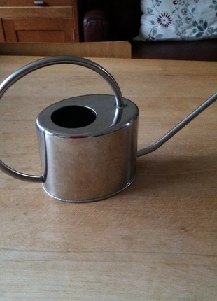 stijlvolle plantengieter, marque: geen idee, état: Très bon état, 12,50 €, 13,83 € Protection acheteurs incluse