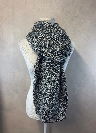 Écharpe épaisse noir et blanc – H&M – Lot MI30, estado: Muito bom, €7.60, €8.68 inclui Proteção do Comprador Pro