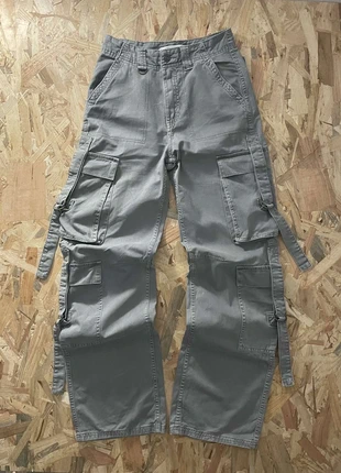 Pantalon cargo gris Bershka femme streetwear poches larges casual mode, merk: Bershka, staat: Heel goed, maat: XS / 34 / 6, € 12,00, € 13,30 inclusief Kopersbescherming