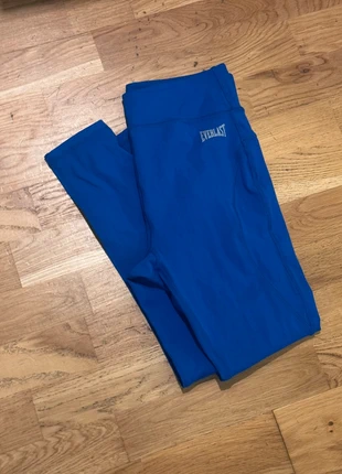Legging de sport Everlast bleu – Taille L, brand: Everlast, condizioni: Ottime, taglia: L / IT 44 / EU 40, €5.00, €5.95 include la Protezione acquisti