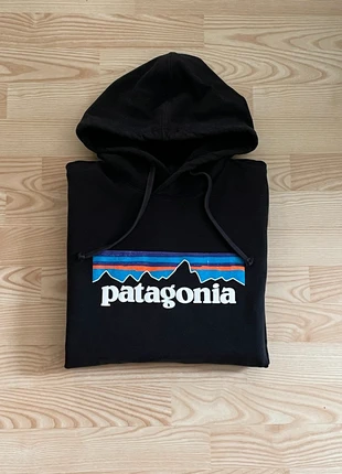 Pull Sweat a Capuche Patagonia Noir - Taille L Hommes, marque: Patagonia, état: Très bon état, taille: L, 45,00 €, 47,95 € Protection acheteurs incluse
