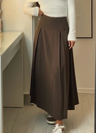 Jupe longue marron chocolat fluide à plis, taille haute et coupe chic Taille M, marque: shawly, état: Très bon état, taille: M / 38 / 10, 46,90 €, 49,95 € Protection acheteurs (Pro) incluse