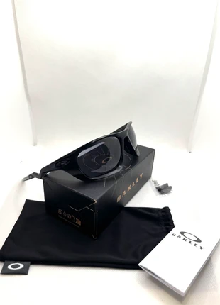 Oakley Lateralis 9431, marque: Oakley, état: Neuf avec étiquette, 115,00 €, 121,45 € Protection acheteurs incluse