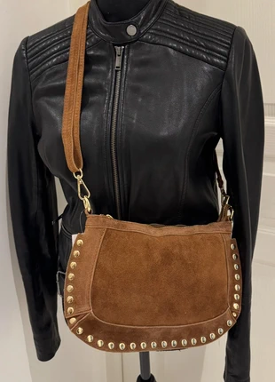 Sac à bandoulière en daim couleur camel, brand: The Genuine Leather, condizioni: Ottime, €42.00, €44.80 include la Protezione acquisti