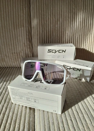Lunettes de soleil - contour blanc., marque: scvcn, état: Neuf avec étiquette, 11,90 €, 13,20 € Protection acheteurs incluse