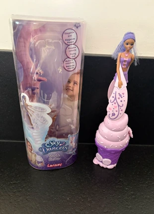 Poupée volante Sky dancers violette avec boîte, marke: Lansay, zustand: Sehr gut, größe: 5 Jahre / 110, 10,00 €, 11,20 € inklusive Vinted-Käuferschutz