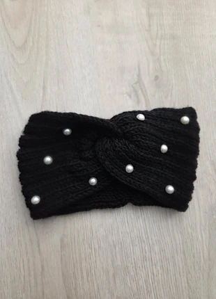 bandeau d'hiver chauds avec décoration de perles imitées, merk: Tendance, staat: Nieuw zonder prijskaartje, maat: Universele maat, € 9,00, € 10,15 inclusief Kopersbescherming