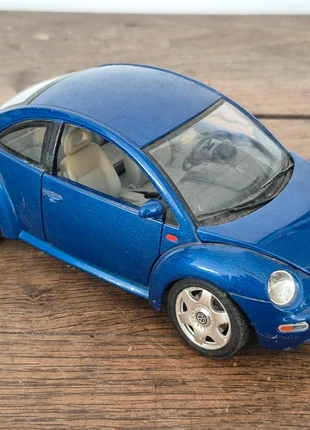 Volkswagen New beetle 1/18, marke: Volkswagen, zustand: Gut, größe: Einheitsgröße, 5,00 €, 5,95 € beinhaltet Vinted-Käuferschutz Pro