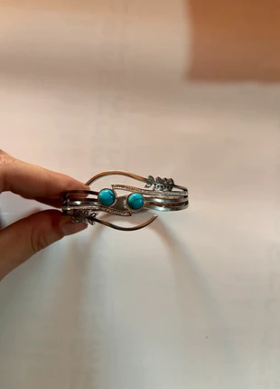 Bracciale donna con pietre azzurre in acciaio inox, brand: Unique Vintage, condizioni: Nuovo senza cartellino, €10.00, €11.20 include la Protezione acquisti