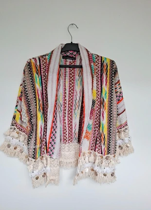 Gilet kimono bohème coloré Miss Culture Sud taille unique, marque: Miss Culture Sud, état: Très bon état, taille: Taille unique, 8,00 €, 9,10 € Protection acheteurs incluse