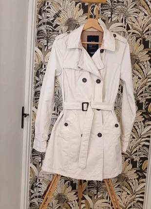 L'Indispensable : Trench-Coat Crème Bershka Femme (Taille L) - Le Caméléon de Votre Dressing !, marke: Bershka, zustand: Gut, größe: L / 40 / 12, 10,00 €, 11,20 € inklusive Vinted-Käuferschutz