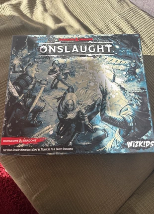 Dnd onslaught complete, marke: Dungeon and dragons, zustand: Neu, 100,00 €, 105,20 € inklusive Vinted-Käuferschutz