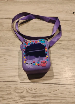 Protection bitzee, marque: Bitzee, état: Très bon état, taille: 5 ans / 110 cm, 4,00 €, 4,90 € Protection acheteurs incluse