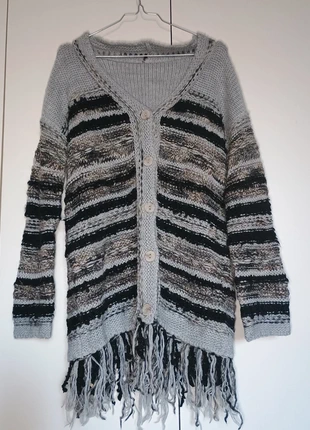 Cardigan boho lungo con frange M/L, brand: Vintage Dressing, condizioni: Ottime, taglia: M / IT 42 / EU 38, €12.00, €13.30 include la Protezione acquisti