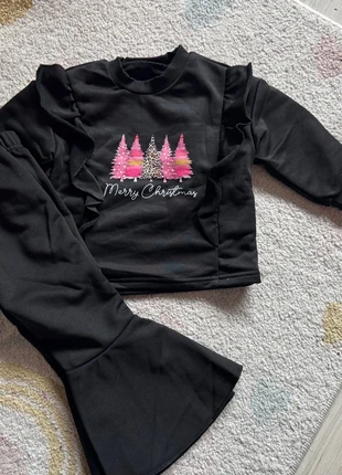 Zwarte kerstset “Merry Christmas”, état: Neuf sans étiquette, taille: 24-36 mois / 92 cm, 3,00 €, 3,85 € Protection acheteurs incluse