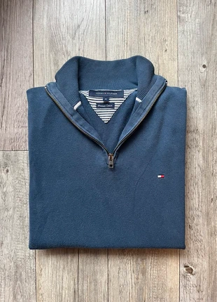 Pull Tommy Hilfiger Half zip 1/4 zip col camionneur | bleu | bleu claire logo brodé | Taille M, marca: Tommy Hilfiger, estado: Muito bom, tamanho: M, €35.00, €37.45 inclui Proteção do Comprador