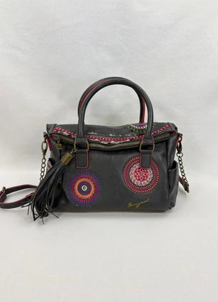 Sac Desigual Vintage Y2K noir à broderies mandala colorées – 30 cm, brand: Desigual, condizioni: Buone, €21.90, €23.70 include la Protezione acquisti Pro