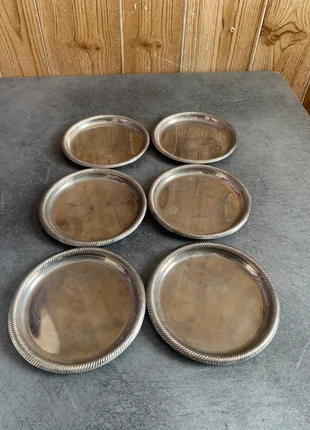 6 sous verre en métal argenté + trousse, brand: pas de marque, condizioni: Buone, €15.00, €16.45 include la Protezione acquisti