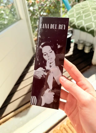 Lana Del Rey Boekenlegger waterproof, marque: lana del rey, état: Très bon état, 3,50 €, 4,38 € Protection acheteurs incluse