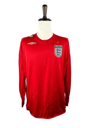 Red Umbro England 2006-08 Long Sleeve Away Football Shirt, brand: Umbro, condition: Very good, size: XL, £24.00, £25.90 includes Buyer Protection Pro