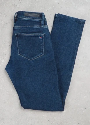 Jeans femme Tommy Hilfiger Rome straight fit bleu foncé logo brodé - Taille 26, marque: Tommy Hilfiger, état: Très bon état, taille: S / 36 / 8, 20,00 €, 21,70 € Protection acheteurs (Pro) incluse