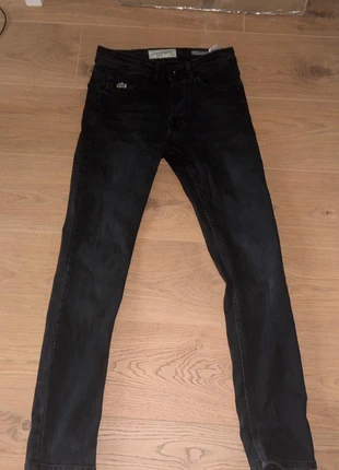 Pantaloni Lacoste Slim-Fit, marque: Lacoste, état: Très bon état, taille: S, 30,00 €, 32,20 € Protection acheteurs incluse