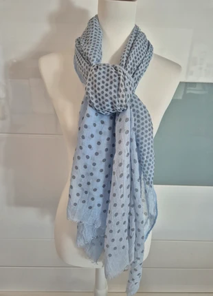 Foulard léger bleu femme taille unique TBE, brand: sansnom., condizioni: Ottime, €2.00, €2.80 include la Protezione acquisti