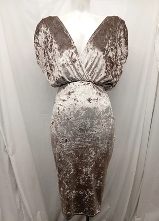 Rare London Champagne Crushed Velvet Deep V-Neck Midi Dress – Size 10 (No Size Tag), brand: Rare London, condition: Very good, size: M / 10, £10.00, £11.20 includes Buyer Protection