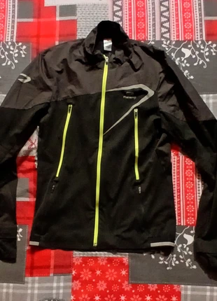 Giubbotto Runner Kalenji, marca: Kalenji, estado: Bom, €25.00, €26.95 inclui Proteção do Comprador