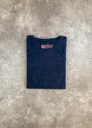 Tee-shirt Freeman col V bleu | Taille L, marke: FREEMAN, zustand: Gut, größe: L, 4,00 €, 4,90 € inklusive Vinted-Käuferschutz
