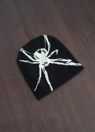 Bonnet noir Araignée | Y2K, merk: bonnet y2k, staat: Nieuw zonder prijskaartje, maat: Universele maat, € 9,00, € 10,15 inclusief Kopersbescherming