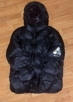 Palace Puffer Jacket Balaclava, merk: Palace, staat: Heel goed, maat: L, € 150,00, € 158,20 inclusief Kopersbescherming