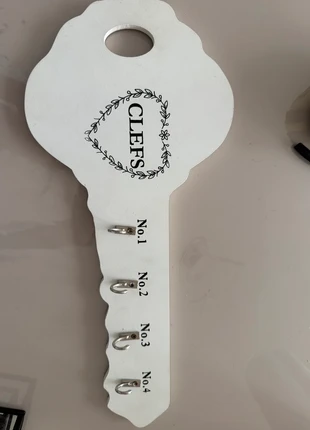 Porte clef mural, staat: Heel goed, € 4,00, € 4,90 inclusief Kopersbescherming