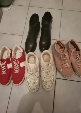 Lot de chaussures 40, état: Bon état, taille: 40, 6,00 €, 7,00 € Protection acheteurs incluse