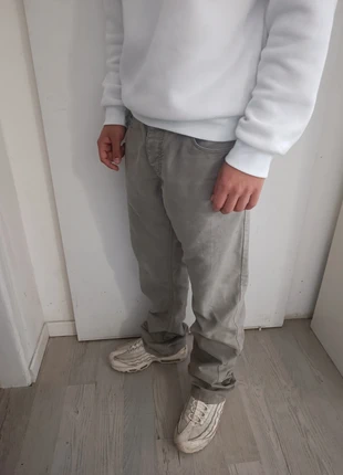 Jean Chevignon gris homme taille M 40 FR W30, brand: Chevignon, condizioni: Ottime, taglia: M, €3.00, €3.85 include la Protezione acquisti